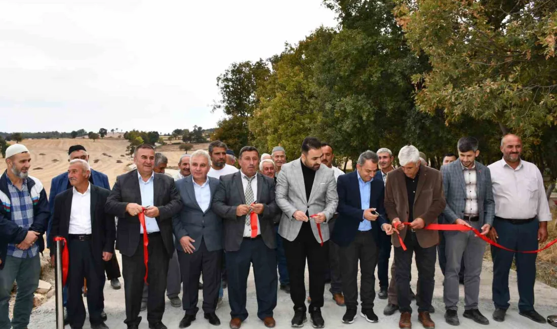 Samsun’un Vezirköprü ilçesine bağlı Samukalan Mahallesi’nde yapımı tamamlanan yeni yol,