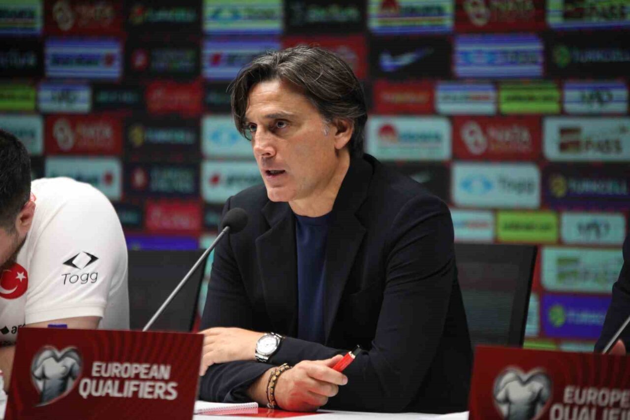 A Milli Futbol Takımı Teknik Direktörü Vincenzo Montella, İspanya maçındaki