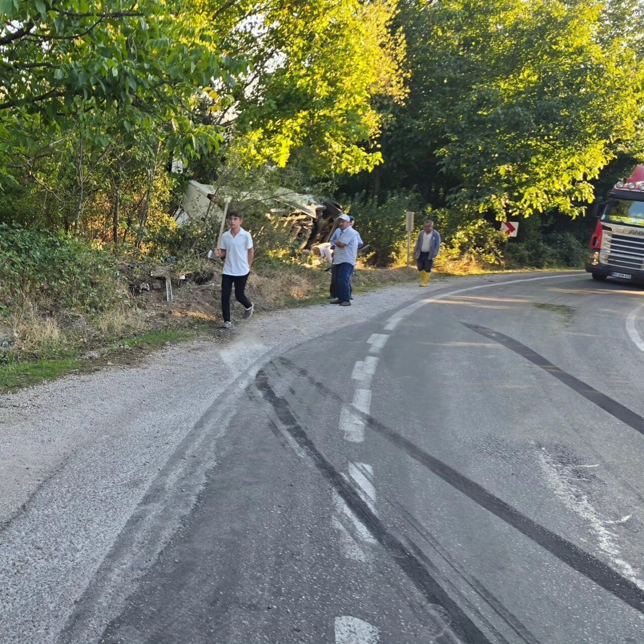 Tokat’ın Niksar ilçesinde meydana gelen trafik kazasında 2 kişi yaralandı.