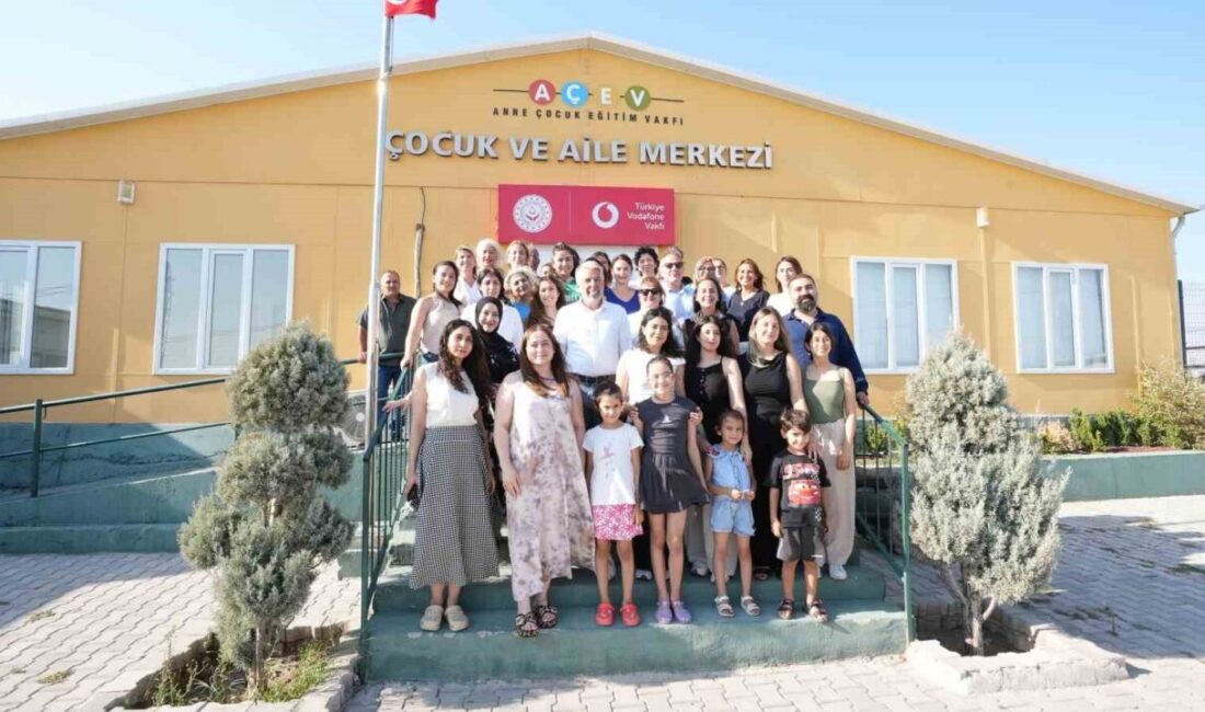 Deprem bölgesindeki çalışmalarıyla ekonomik ve sosyal hayatın desteklenmesine katkı veren