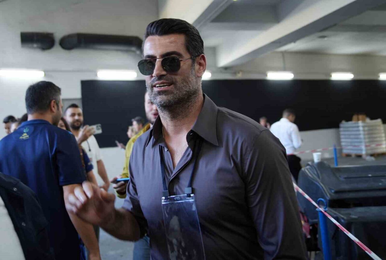 Fenerbahçe’nin eski futbolcularından, Teknik Direktör Volkan Demirel, başkanlık seçiminde oy