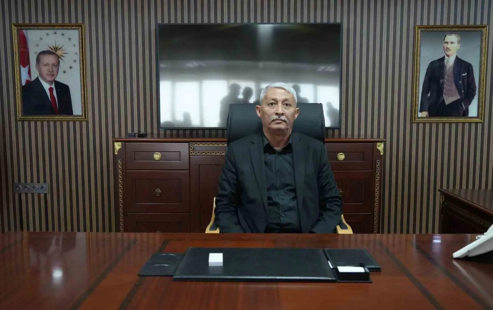 Kırıkkale’nin Yahşihan Belediye Meclisi’nde, Belediye Başkanı Ahmet Sungur’un “irtikap” suçundan