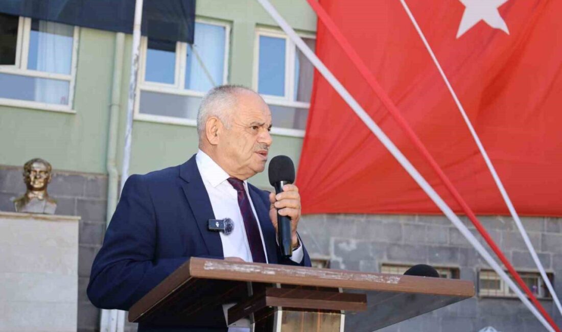 2025-2026 Eğitim-Öğretim Yılı’nın başlaması dolayısıyla Yahyalı’da düzenlenen İlköğretim Haftası programı,