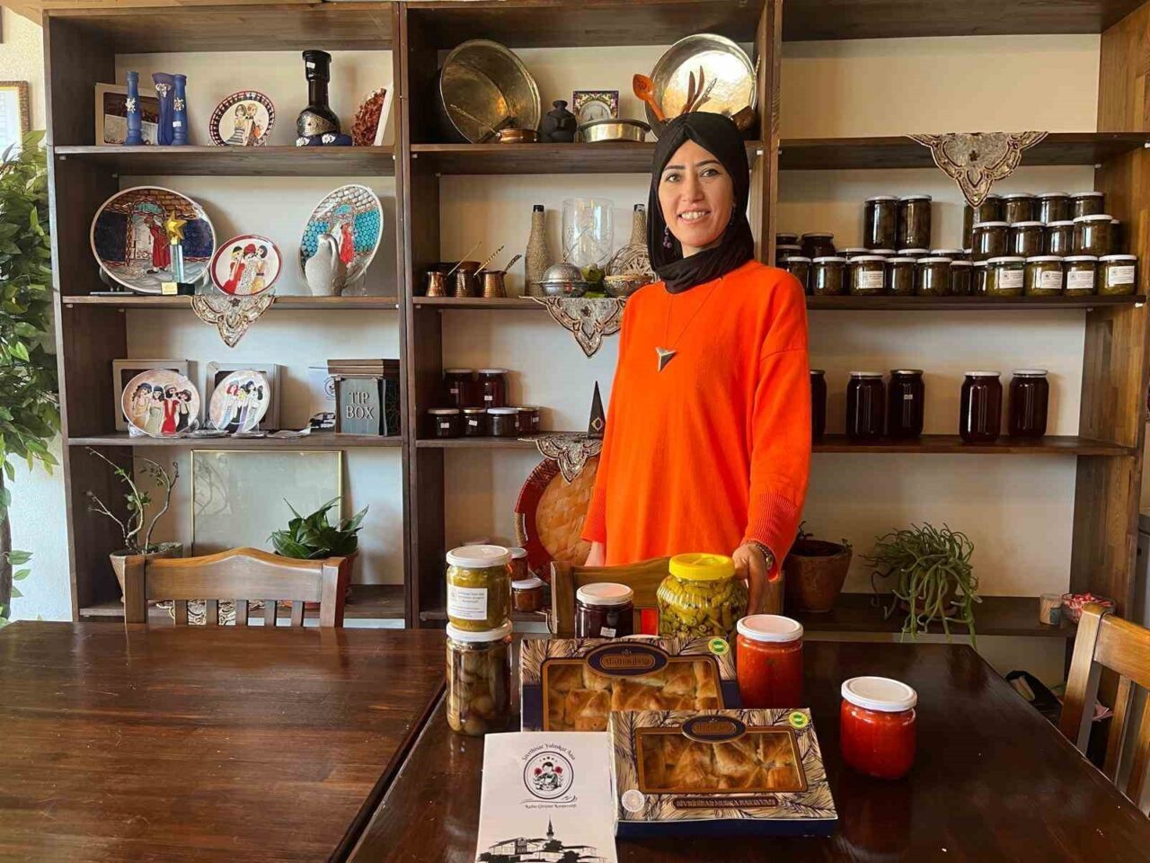 Eskişehir Sivrihisar’da kurulan Yalınkat Kadın Girişimi Kooperatifi, ilçenin kadın girişimciliği