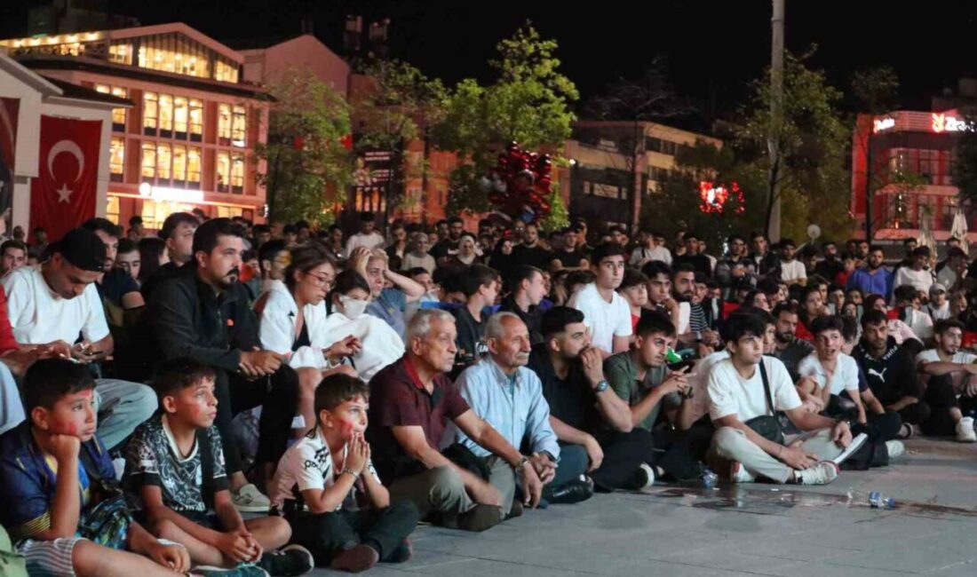 Yalova’da A Milli Kadın Voleybol Takımı’nın Dünya Şampiyonası final heyecanı