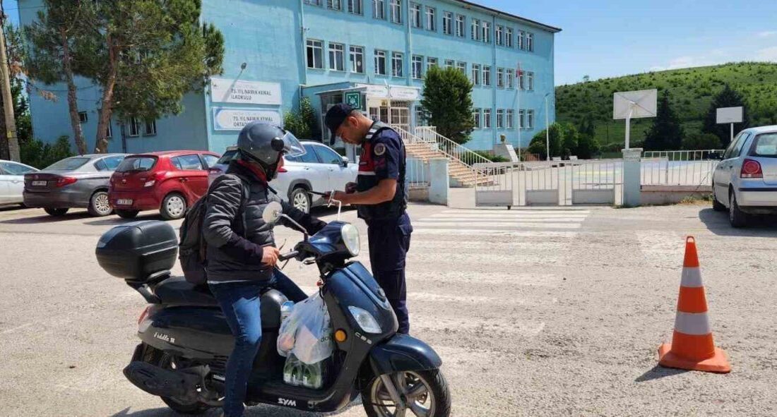 2025-2026 Eğitim-Öğretim yılının başlamasıyla birlikte Yalova İl Jandarma Komutanlığı, öğrencilerin