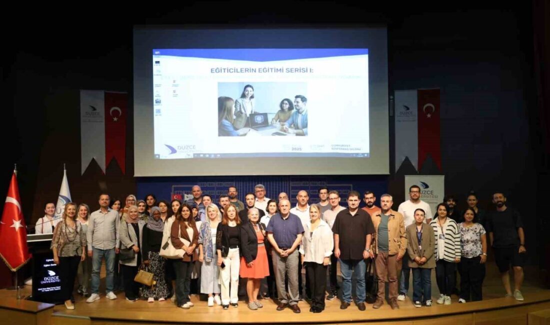 Düzce Üniversitesi Eğitim Koordinatörlüğü tarafından akademisyenlerin ders bilgi formlarını daha
