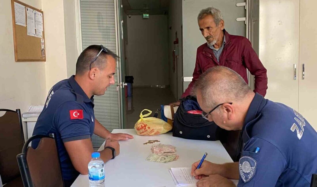 İzmir’in Gaziemir ilçesinde, zabıta ekipleri tarafından yakalanan bir dilencinin üzerinden