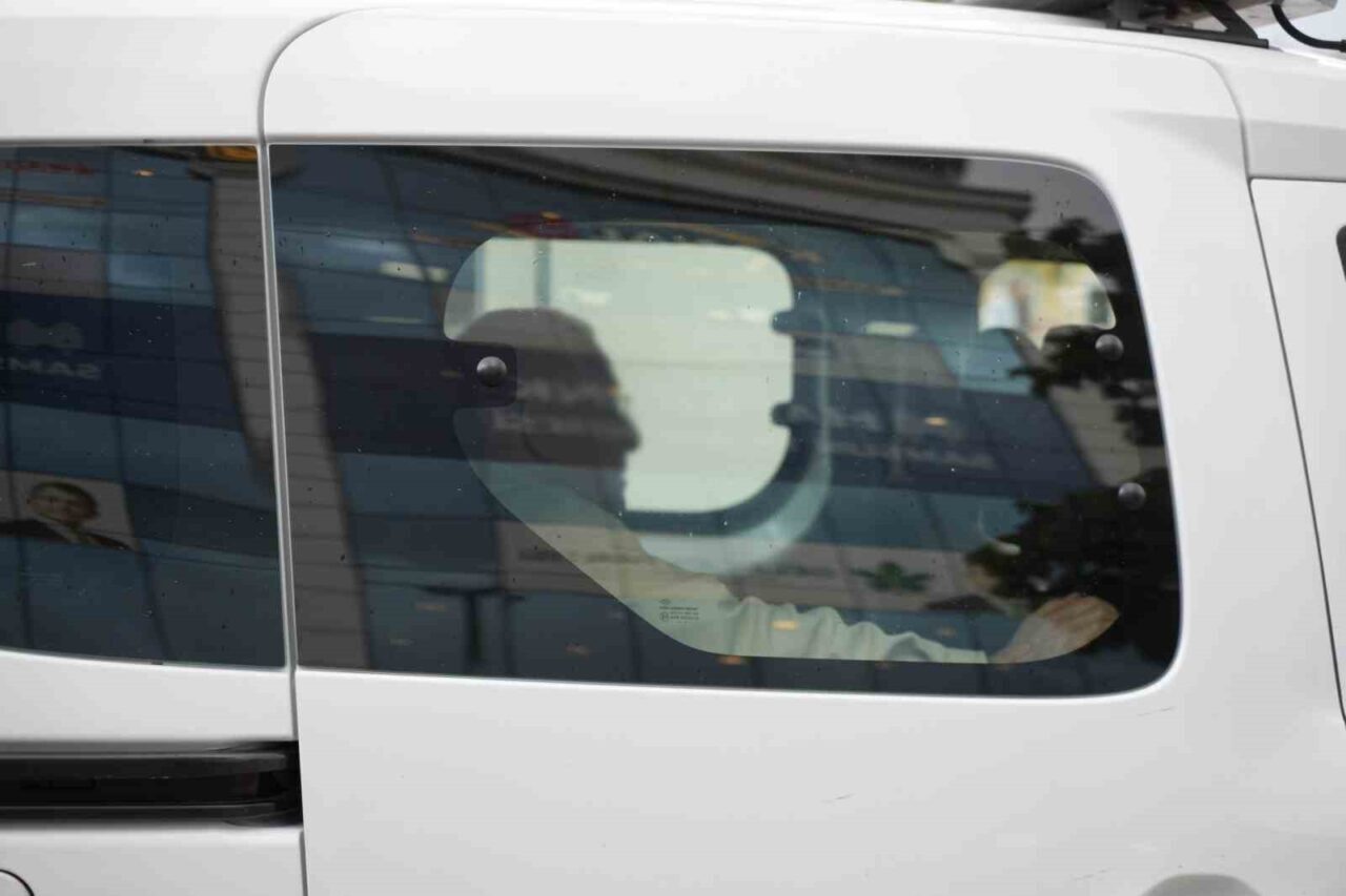 Samsun’da 71 yaşındaki vatandaş, telefon dolandırıcılarının tuzağına düşerek 170 bin