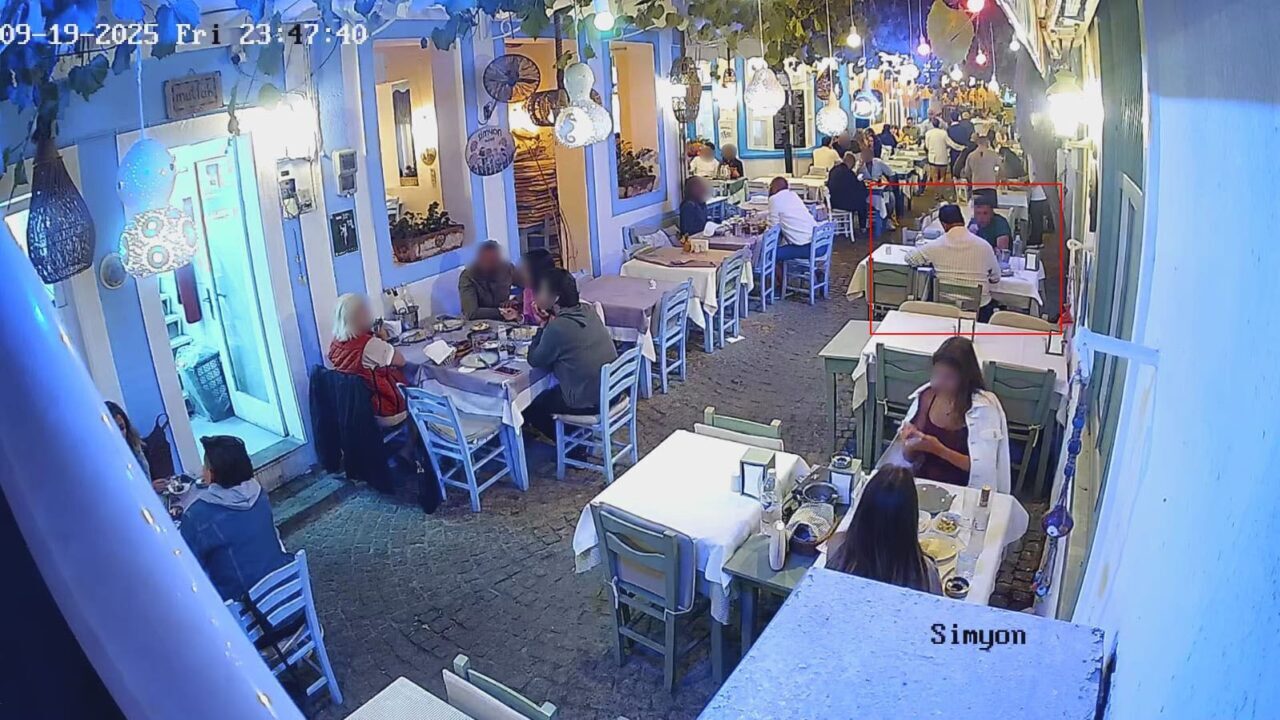 Bozcaada’da akşam yemeği yiyen 2 kişi, yaklaşık 8 bin 500