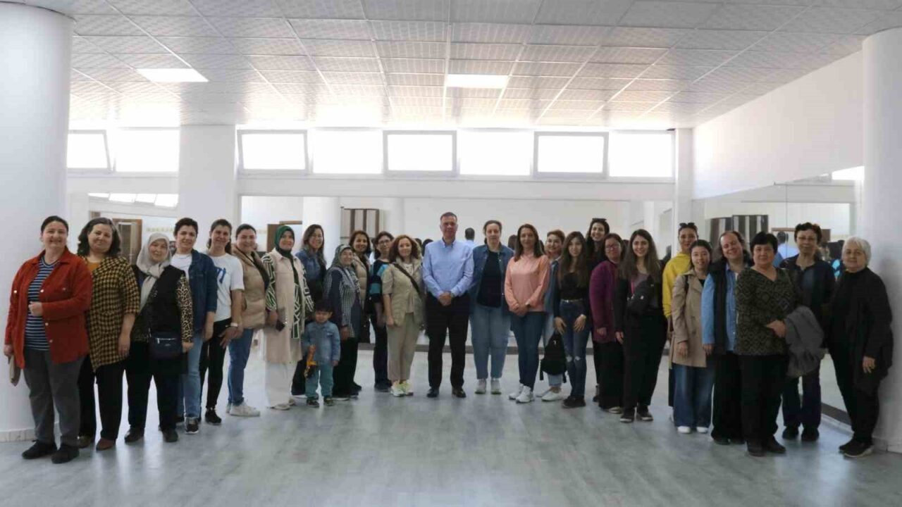 Yenipazar Belediyesi tarafından hizmete açılan Sağlıklı Yaşam Merkezi, yaz dönemi