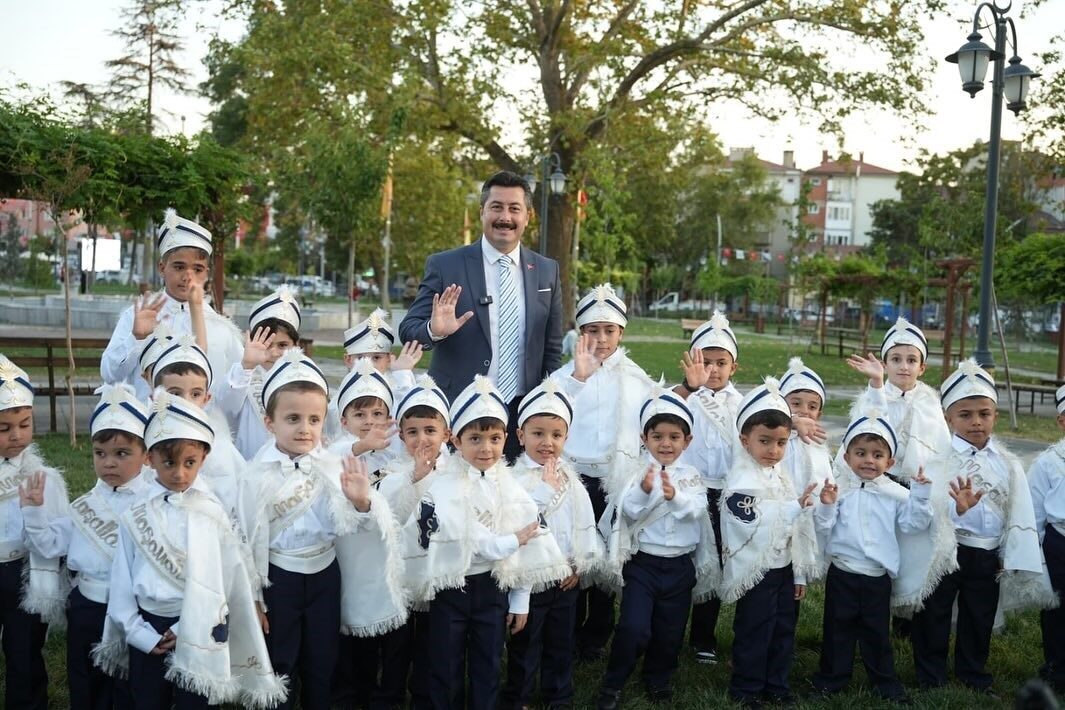 Yenişehir Belediyesi, 10’ncu Uluslararası Altın Biber Festivali kapsamında düzenlediği Geleneksel