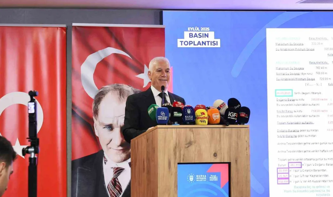 Bursa Büyükşehir Belediye Başkanı Mustafa Bozbey, yere çöp atanların cezalandırılması