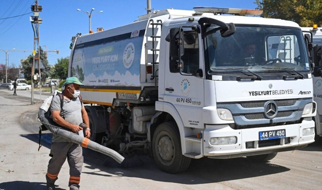 Yeşilyurt Belediyesi, vatandaşların ortak yaşam alanlarını daha temiz ve hijyenik