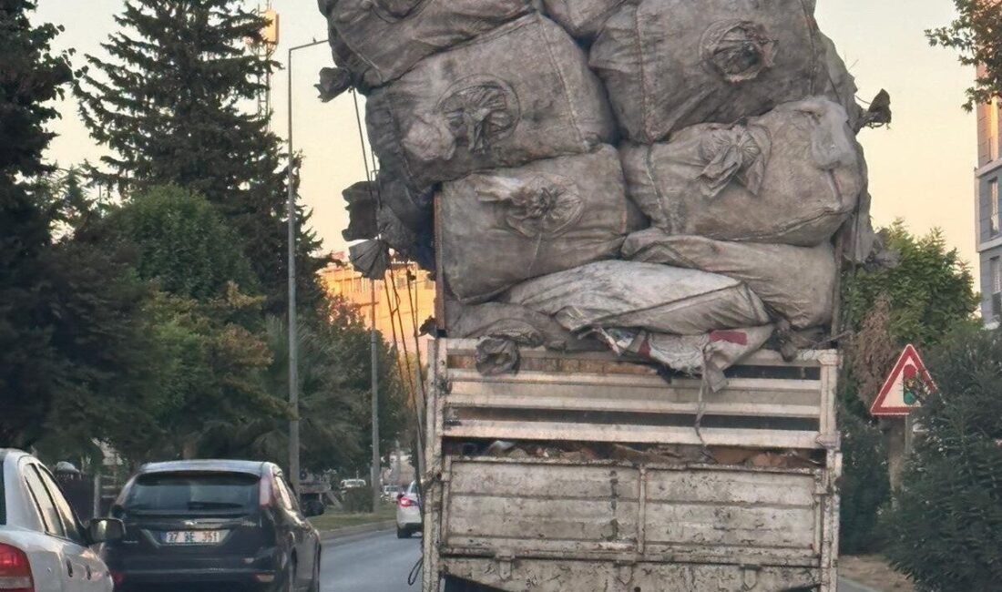 Adıyaman’da trafik denetimlerinin yetersizliği vatandaşların tepkisini çekiyor. Adıyaman’ın şehir merkezinde