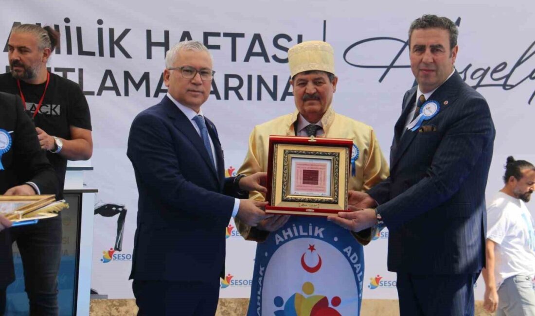 Ahilik Haftası kutlamaları çerçevesinde Sivas’ta ‘Yılın Ahisi’ seçilen Şahin Berçin,