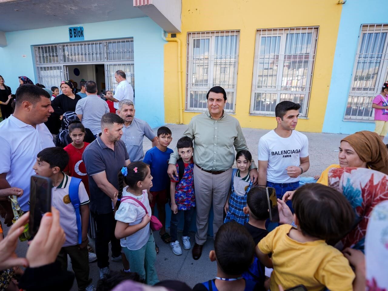 Şehitkamil Belediye Başkanı Umut Yılmaz, 2025-2026 Eğitim-Öğretim yılının ilk gününde