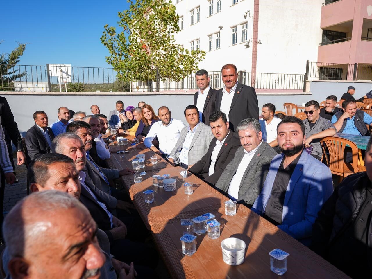 Şehitkamil Belediye Başkanı Umut Yılmaz, mahalle ziyaretleri kapsamında Altınova ve