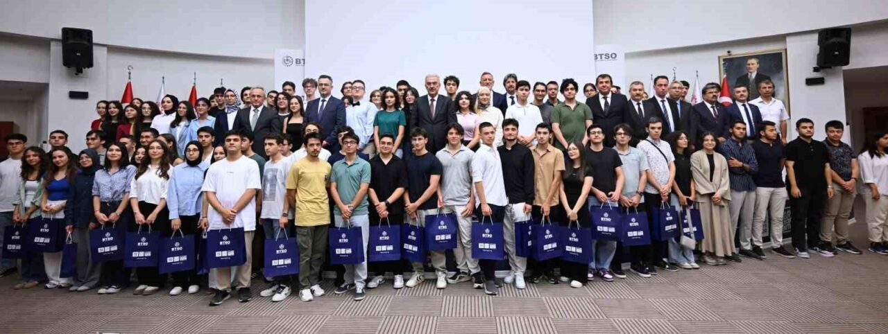 Bursa Valiliği himayesinde Bursa Ticaret ve Sanayi Odası (BTSO) ve