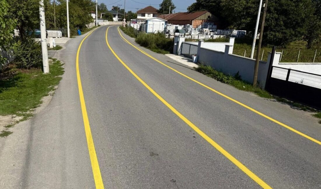 DÜZCE (İHA) – Düzce’de İl Özel İdaresi ekiplerince yol güvenliğinin