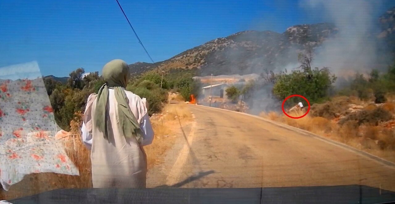 Antalya’nın Kaş ilçesi Kekova yolu istikametinde çıkan yangın, bölgeden geçen