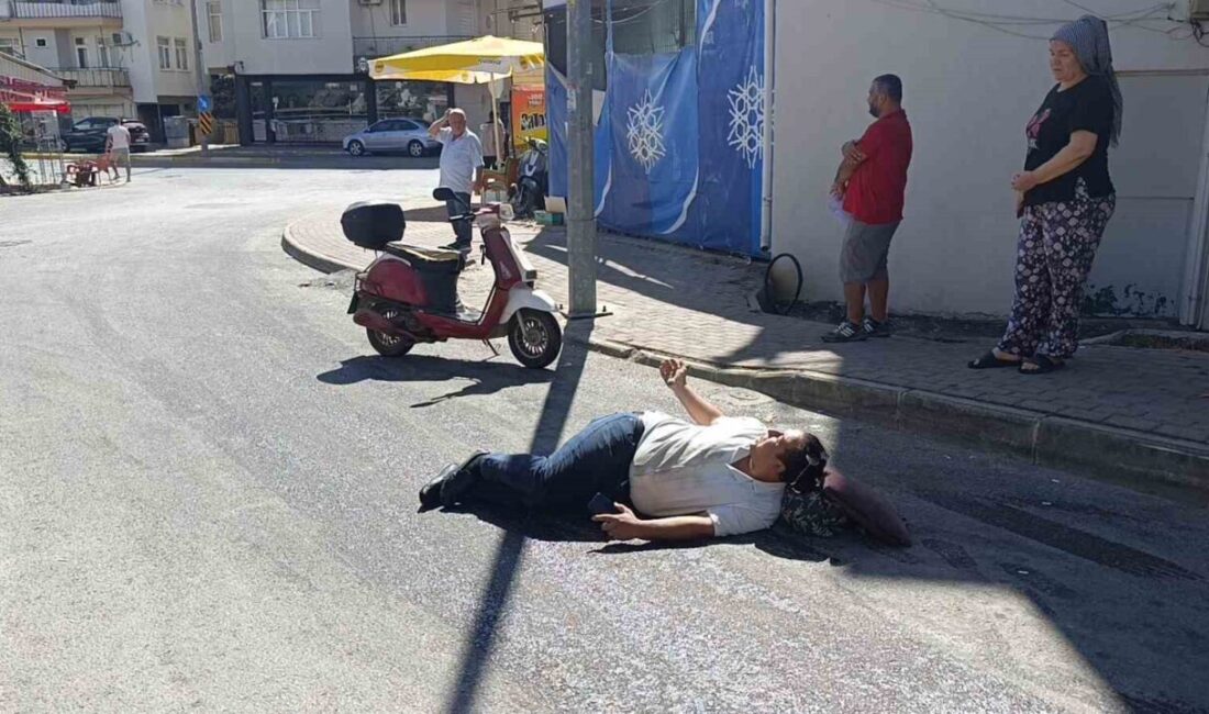 Antalya’nın Manavgat ilçesinde dökülen sıvı nedeniyle kayganlaşan yolda devrilen motosiklet