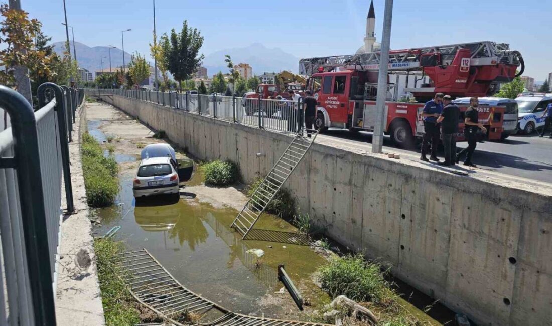 Kayseri’nin Melikgazi ilçesinde yoldan çıkarak sulama kanalına düşen otomobilin kadın