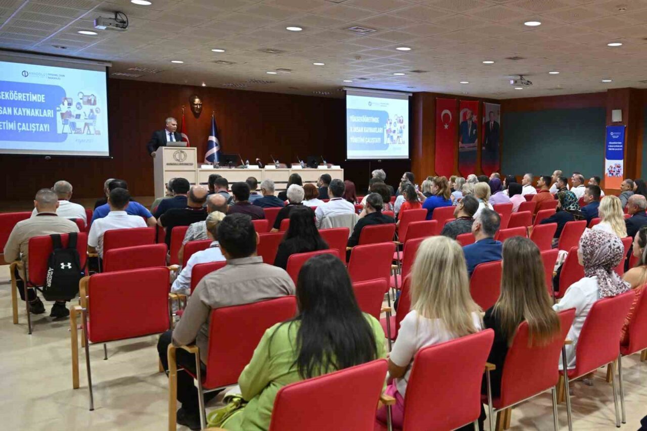 Eskişehir Anadolu Üniversitesi’nde 29 farklı şehirden 65 insan kaynakları yöneticisinin