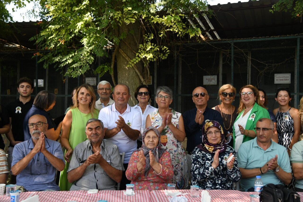 Yunusemre Belediyesi ile Türkiye Alzheimer Derneği Manisa Şubesi işbirliğinde Dünya
