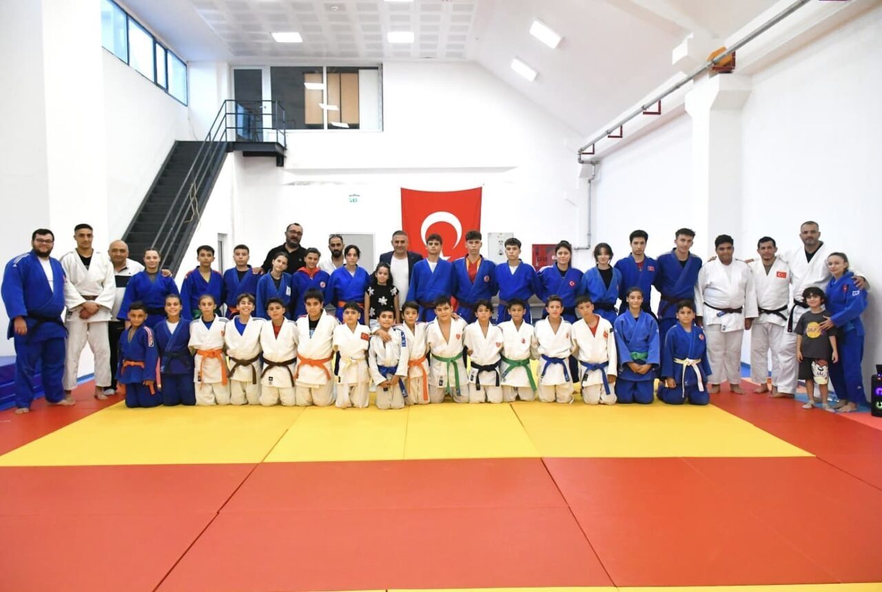 Yunusemre Belediyespor’un judocuları, 2025 yılında tüm yaş gruplarında yapılan Türkiye