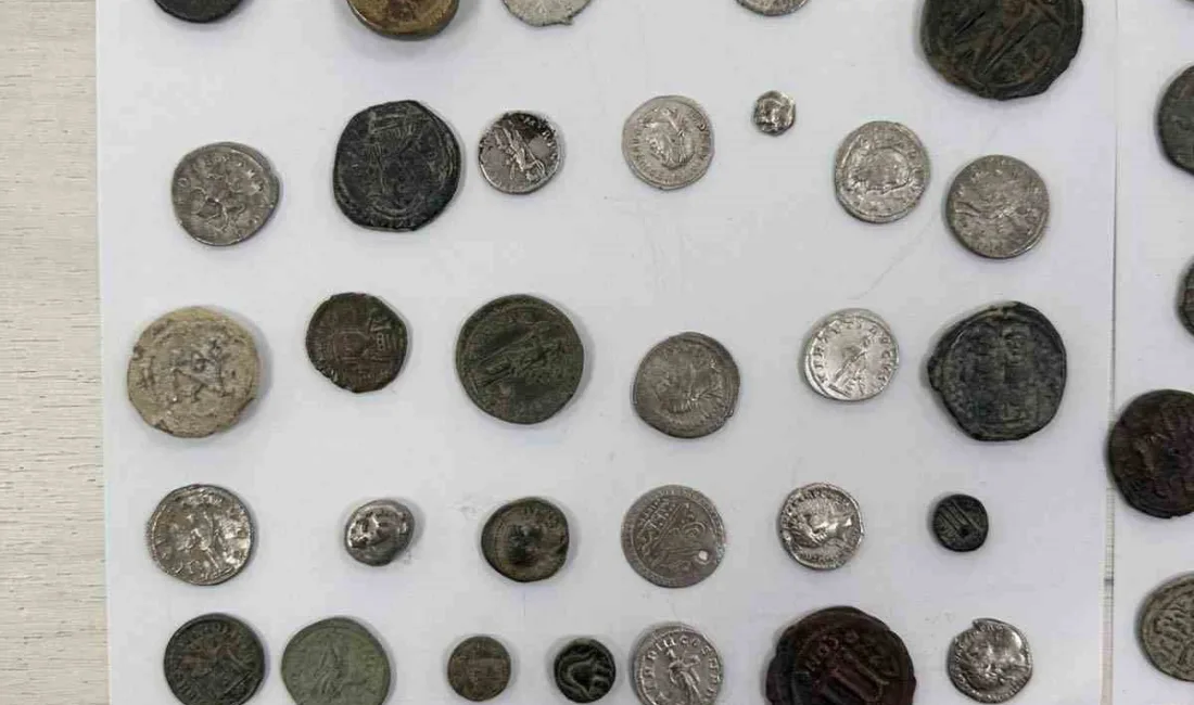 Edirne’de bulunan Kapıkule Sınır Kapısı’ndan çıkış yapan bir tır içerisindeki