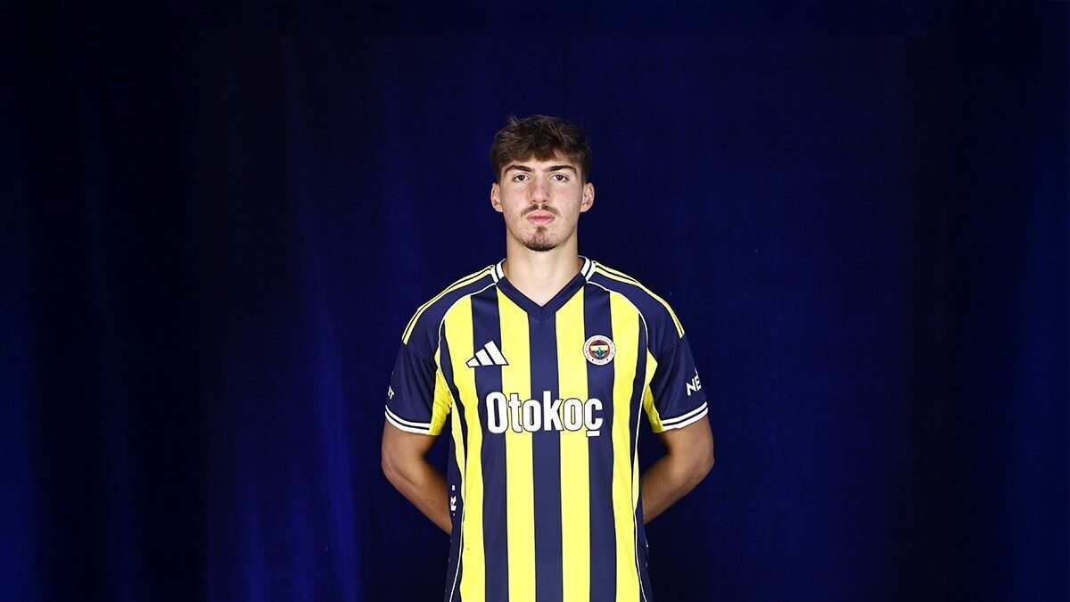 Fenerbahçe, genç oyuncu Yusuf Akçiçek’in 22 milyon Euro bedelle Al