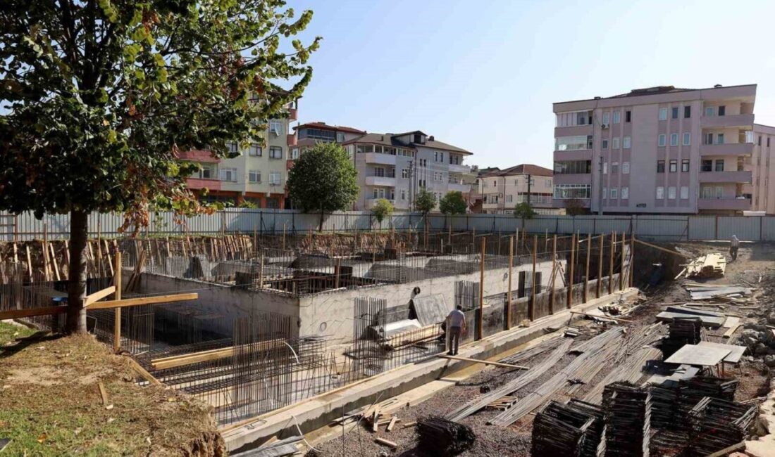 Arifiye’de yapımı süren Yüzme Havuzu ve Gençlik Merkezi projeleri 340