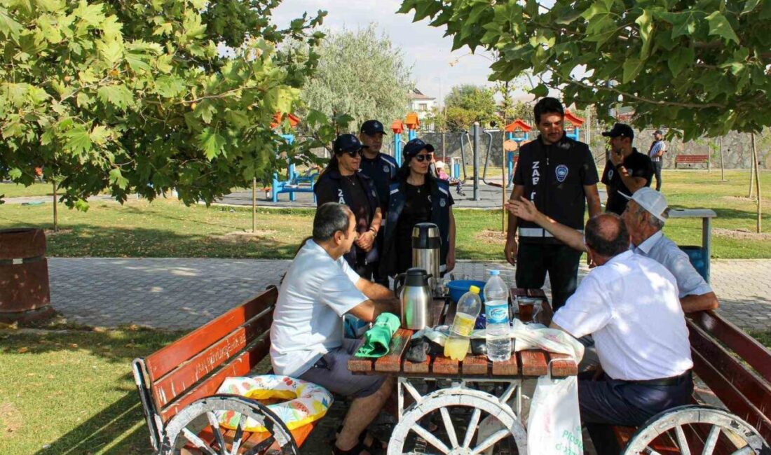 Van Büyükşehir Belediyesi, hafta sonu süresince kentteki Van Gölü kıyısı