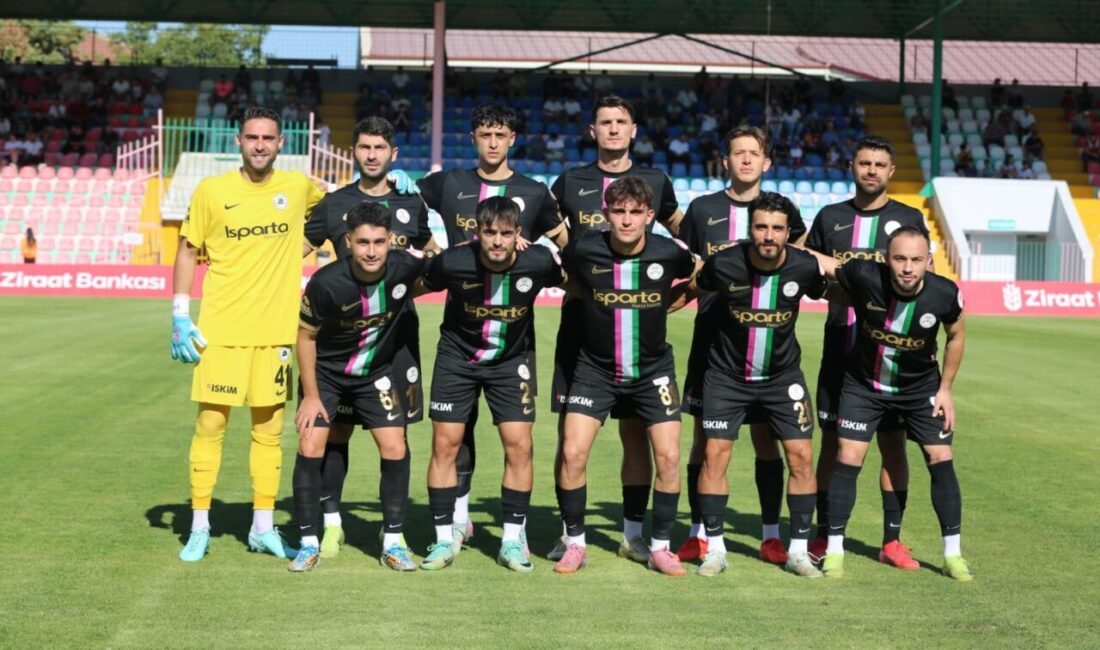 TFF 2. Lig Kırmızı Grup ekiplerinden Isparta 32 Spor Ziraat