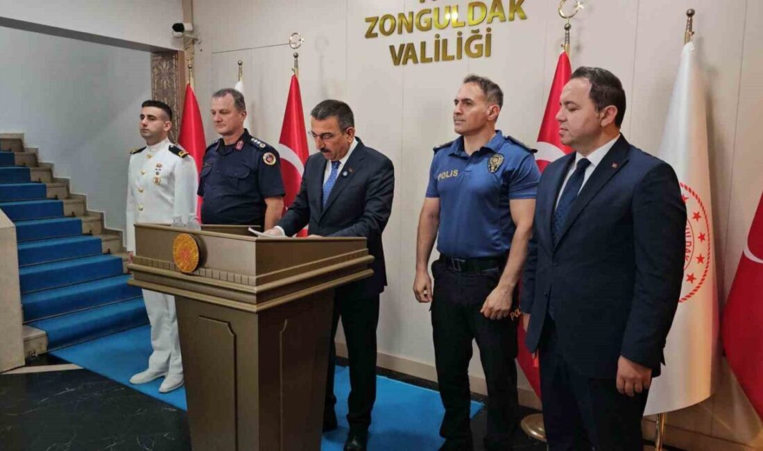 Zonguldak Valisi Osman Hacıbektaşoğlu, kentte yürütülen denetimler ve orman yangınlarıyla