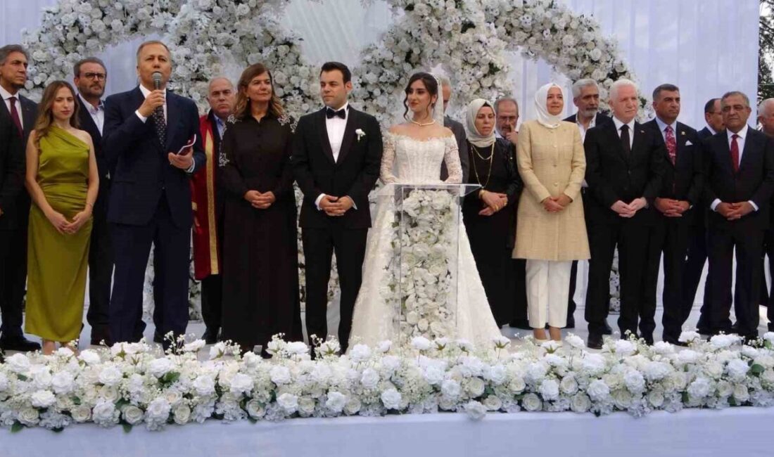 Diyarbakır Valisi ve Trabzon Büyükşehir Belediyesi’nin eski Başkanı Murat Zorluoğlu