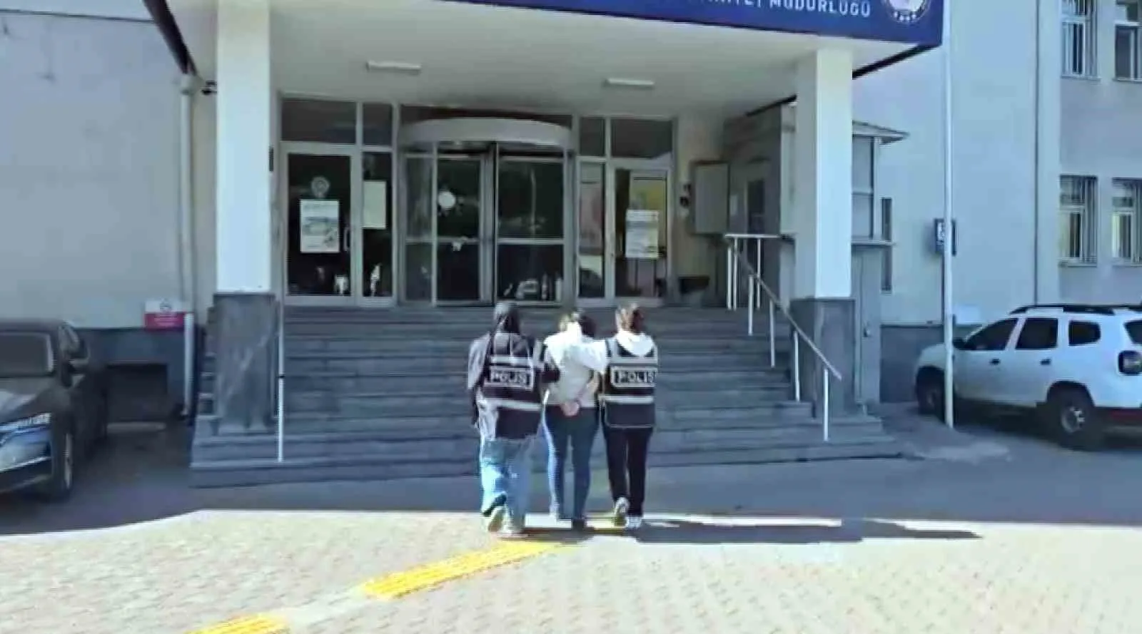 Kayseri’de polis ekipleri tarafından yapılan çalışmalarda, 10 ilde 51 yıl