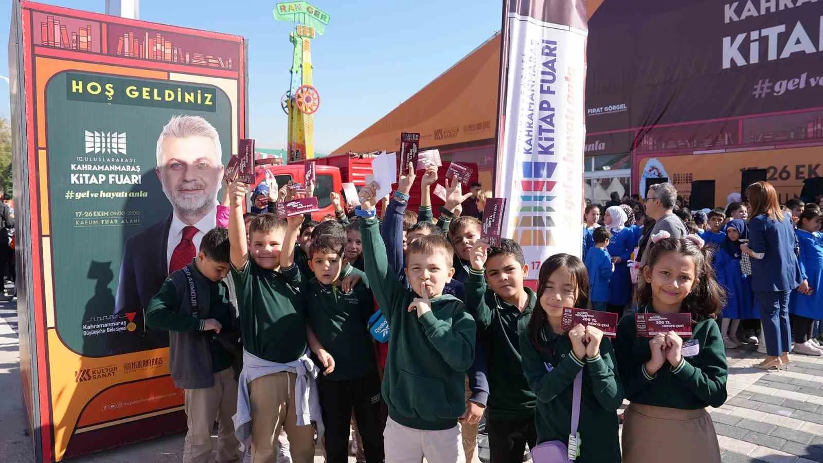 Kahramanmaraş Büyükşehir Belediyesinin düzenlediği 10. Uluslararası Kahramanmaraş Kitap Fuarını ilk