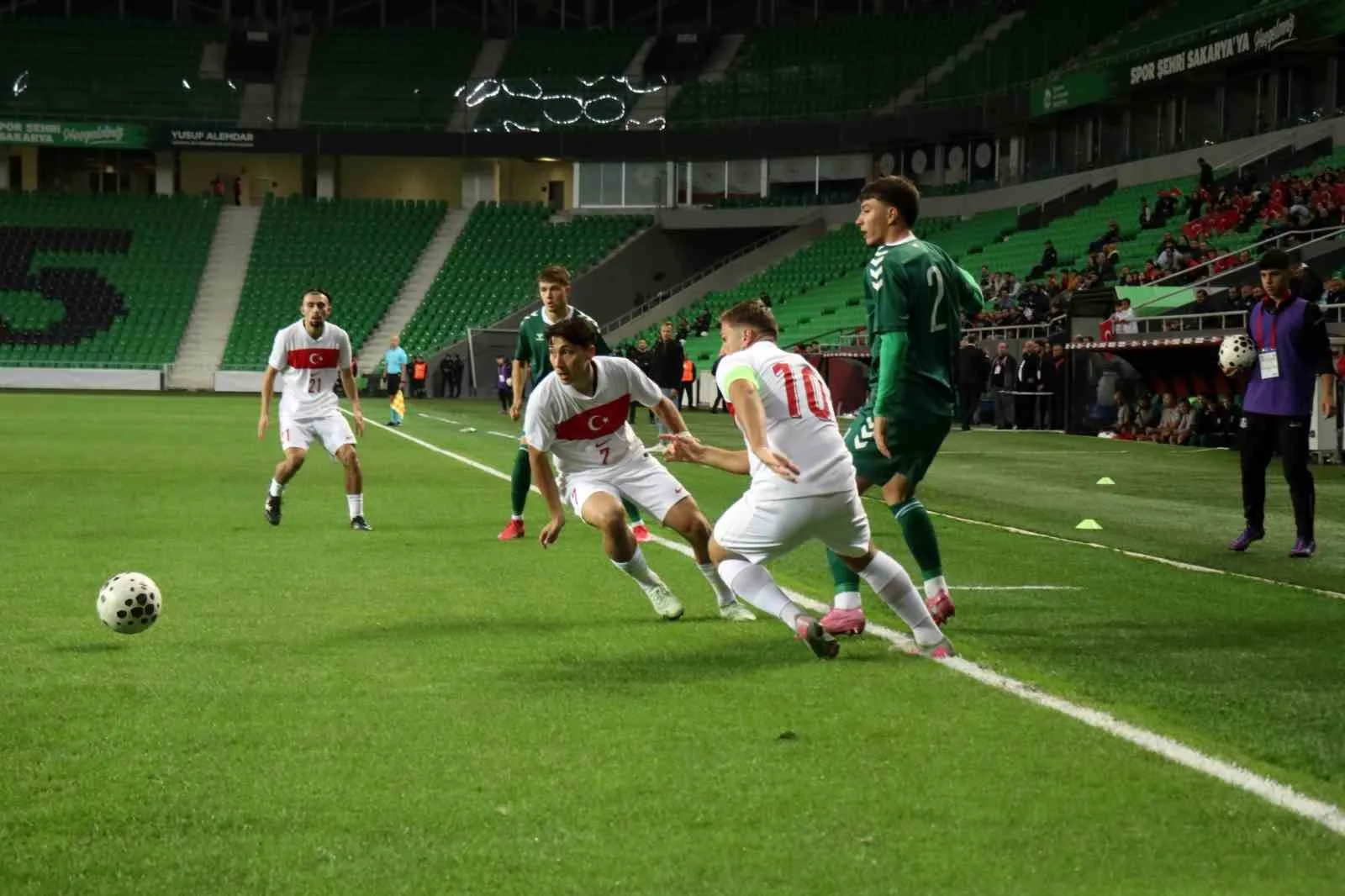 0 mağlup etti. Maçtan dakikalar 26. dakikada sağ kanattan ceza