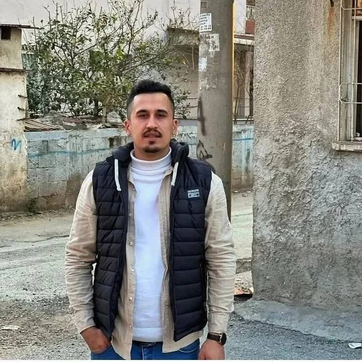 Mersin’in Tarsus ilçesinde otomobilde cesedi bulunan 26 yaşındaki gencin arkadaşlarınca