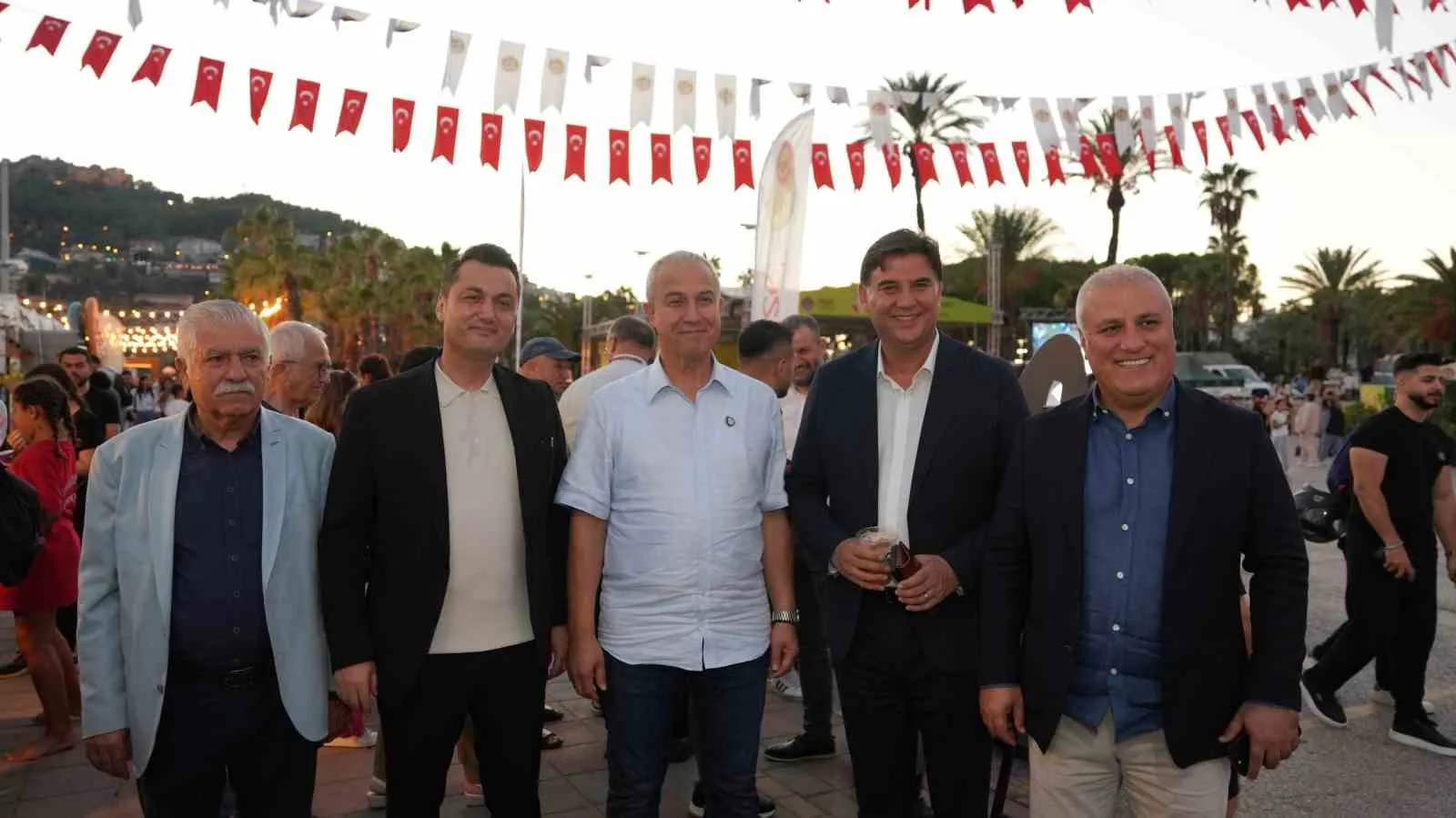 Alanya Belediyesi’nin bu yıl dördüncüsünü düzenlediği Alanya Tropikal Meyve Festivali