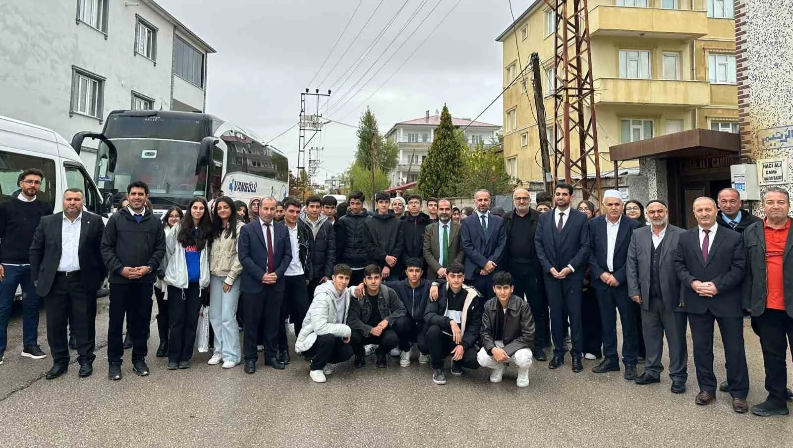 Van’ın Özalp İlçe Müftülüğü tarafından eski Van şehrinin tarihi atmosferinde