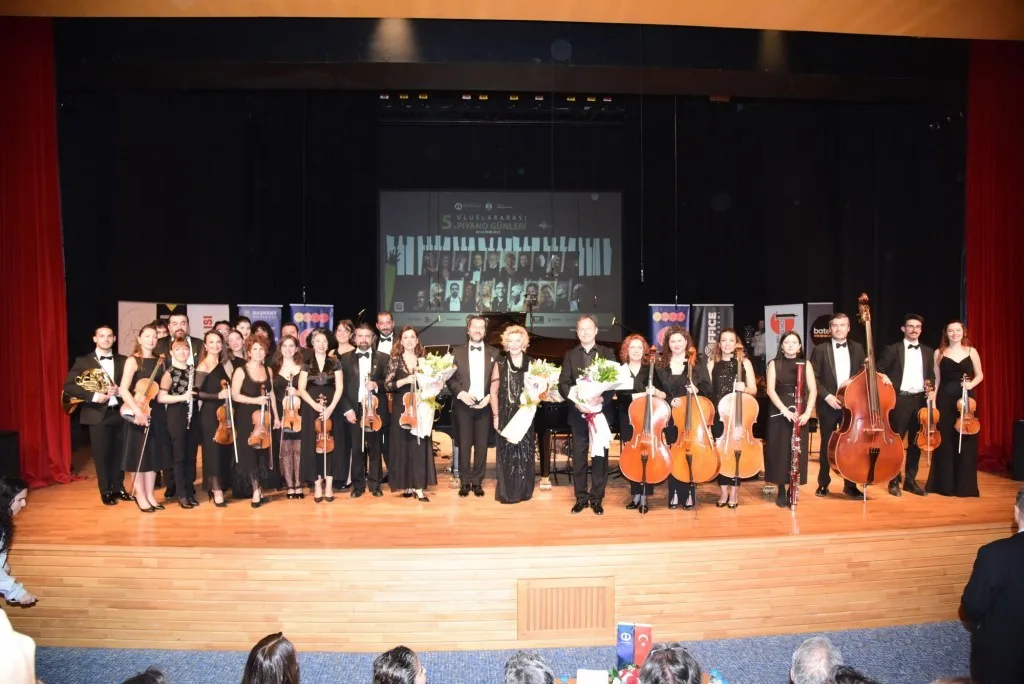 Anadolu Üniversitesi Devlet Konservatuvarı Müzik Bölümü Piyano Anasanat Dalı Başkanlığı