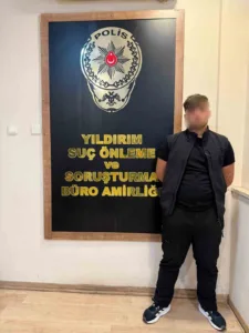 Bursa’da “Birden fazla kişi tarafından gece vakti silahla yağma” suçundan