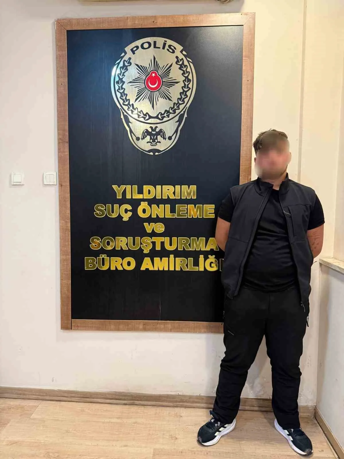 Bursa’da “Birden fazla kişi tarafından gece vakti silahla yağma” suçundan