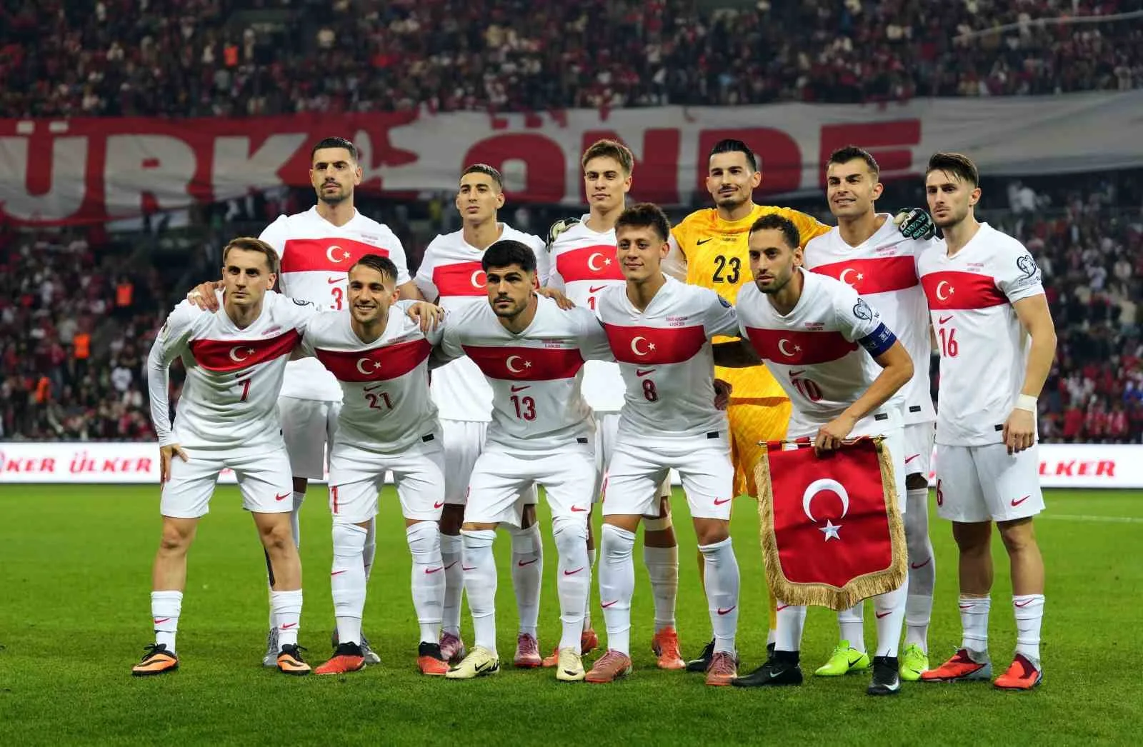 A Milli Futbol Takımı, FIFA ekim ayı dünya sıralamasında bin