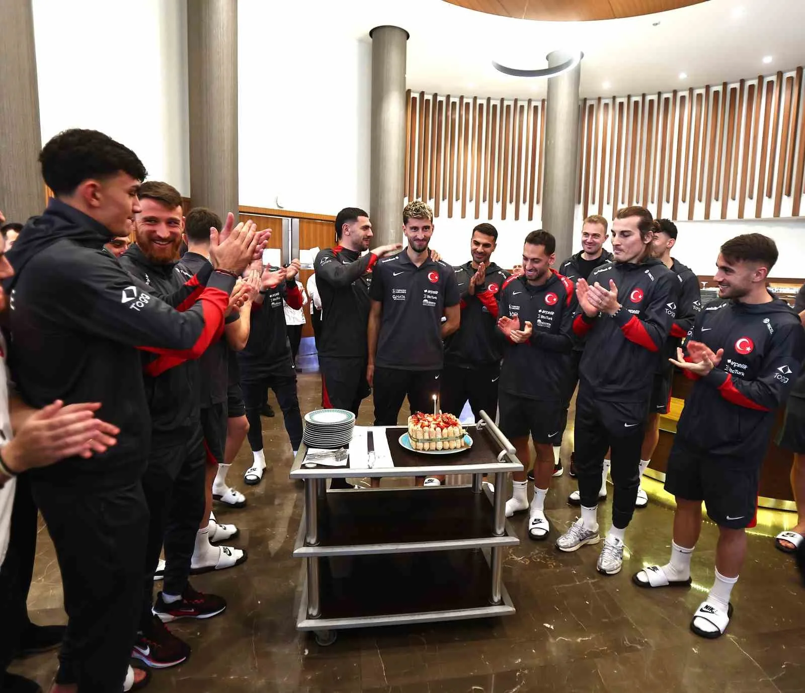 A Milli Futbol Takımı aday kadrosunda bulunan oyunculardan Atakan Karazor’un