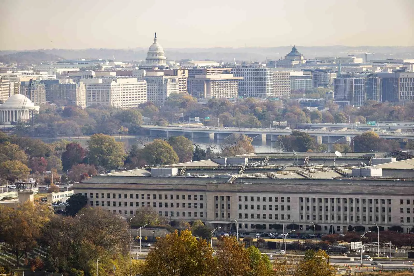 ABD’de Savunma Bakanlığı’ndan (Pentagon) gelişmeleri takip eden yaklaşık 30 basın