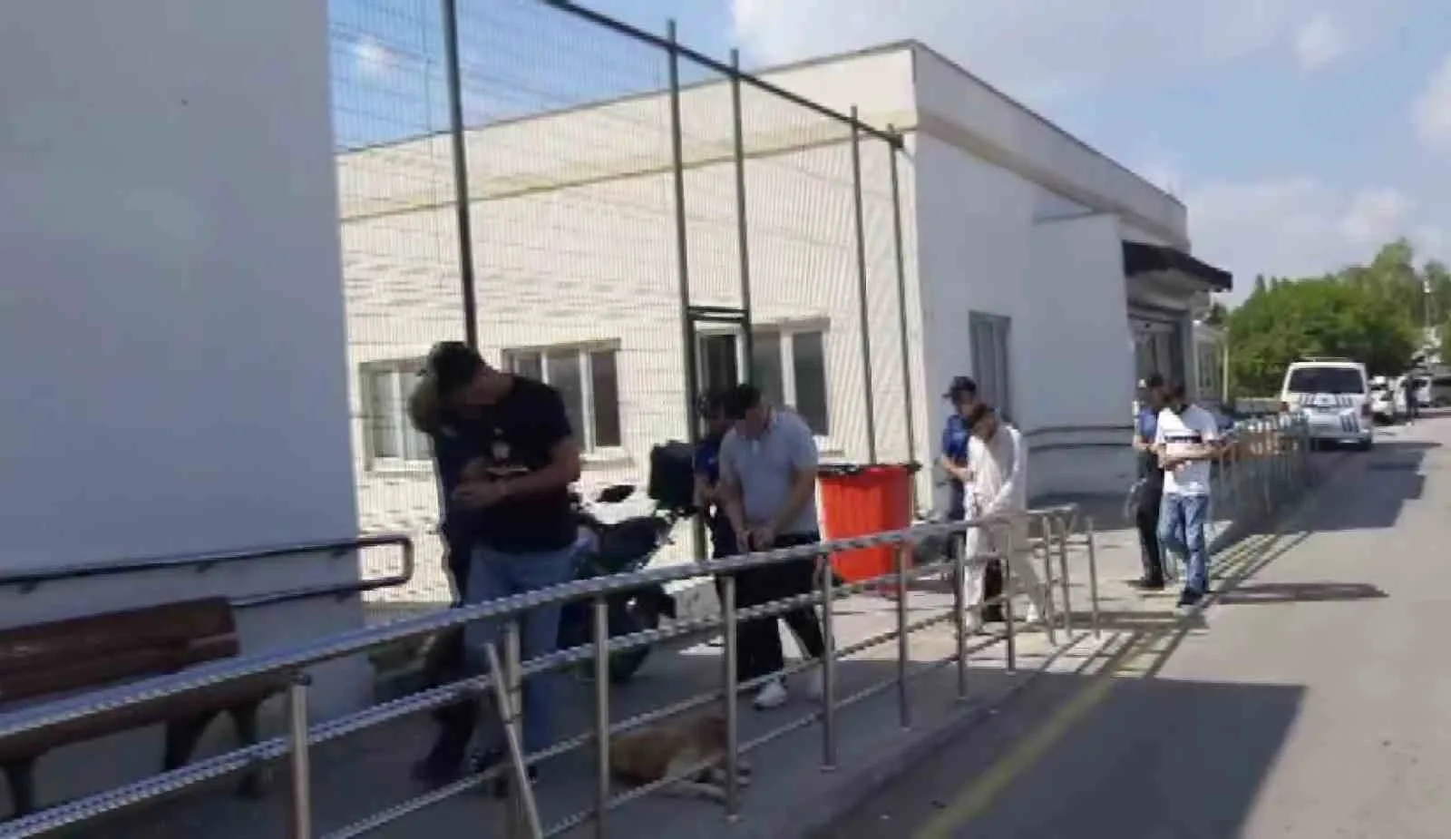 Adana’da iki grup arasında çıkan ve bir kişinin bıçaklanarak yaralandığı